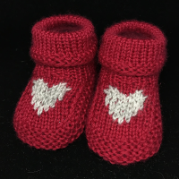 knitted baby booties with hearts